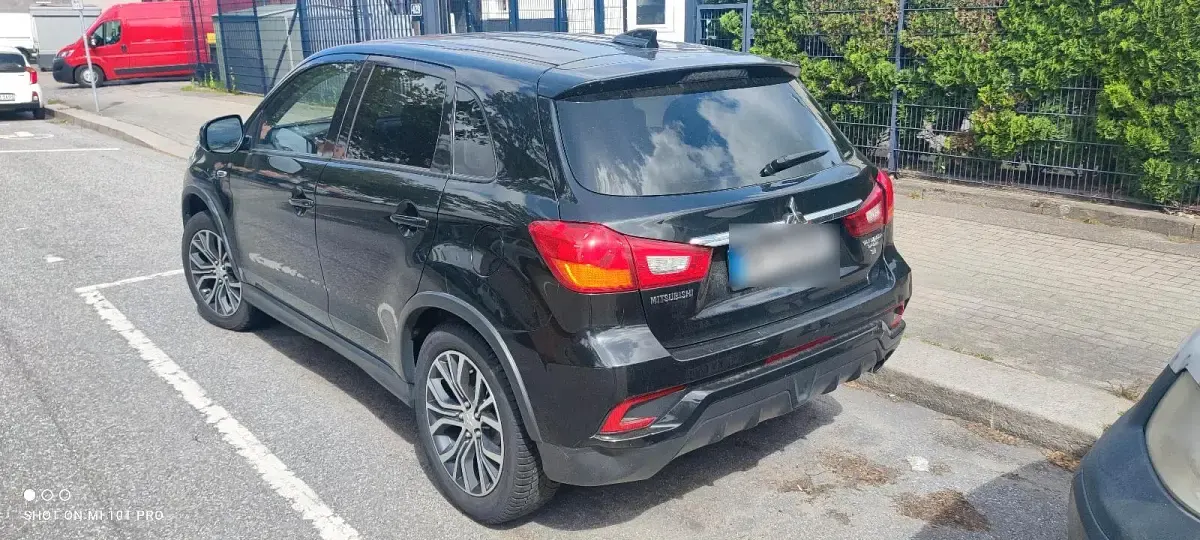 Gebraucht Mitsubishi Outlander 106 PS (77 kW) 2019 Schwarz SUV