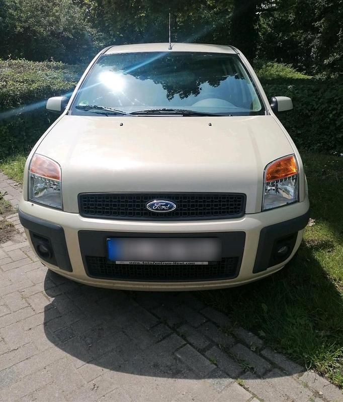 Gebraucht 2010 Ford Fusion Limousine | 1.300 € (Guter Preis) - Bild 1/4