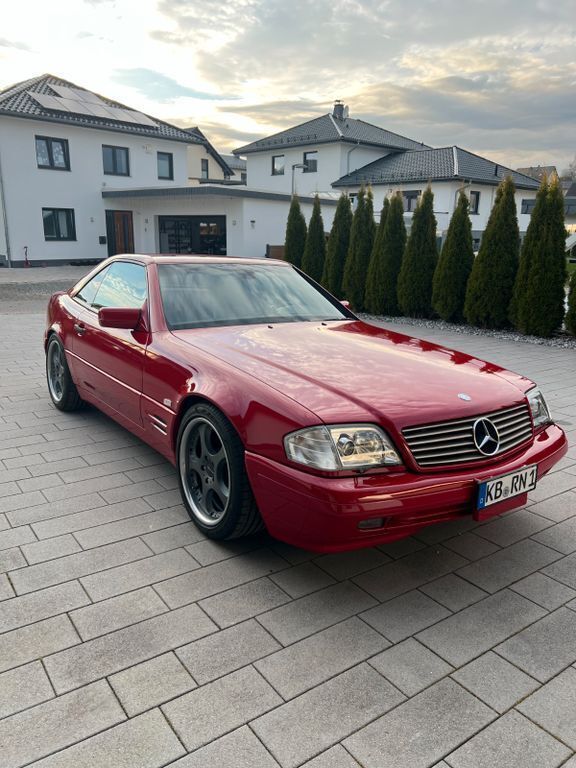 Rot Gebraucht 1997 Mercedes SL320 Cabrio | 28.000 € (Fairer Preis) - Bild 1/4