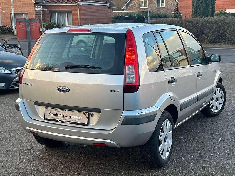 Gebraucht Ford Fusion Ambiente 68 PS (50 kW) 2008 Polarsilber metallic Kleinwagen