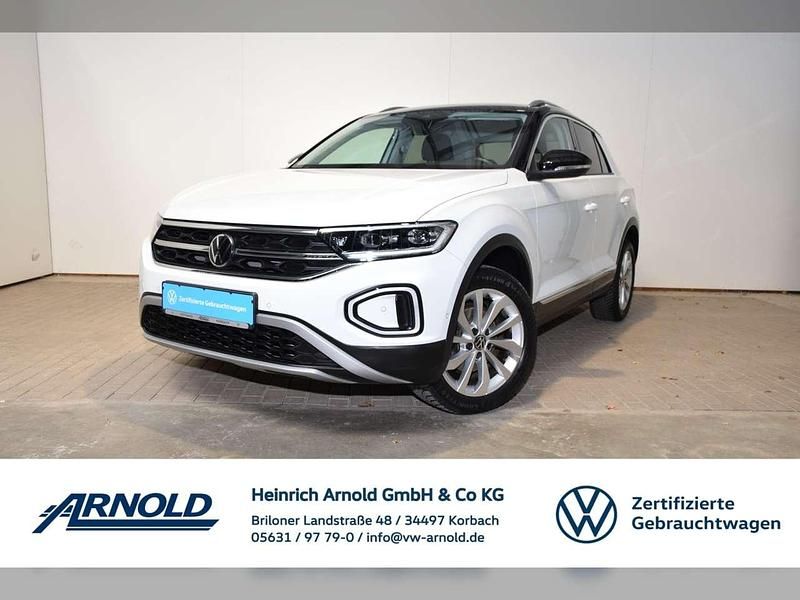 Pure white Gebraucht 2024 VW T-Roc Style SUV | 29.990 € (Fairer Preis) - Bild 1/4