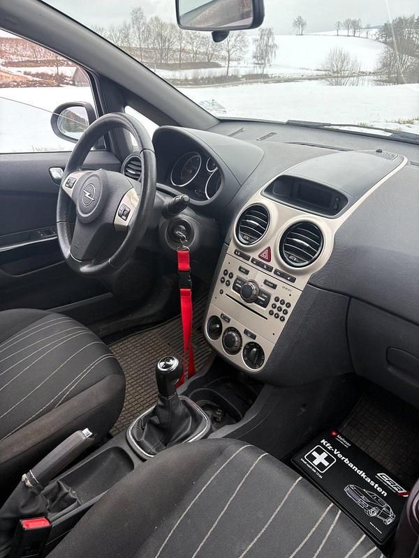 Gebraucht Opel Corsa 95 PS (69 kW) 2008 Grau Kleinwagen
