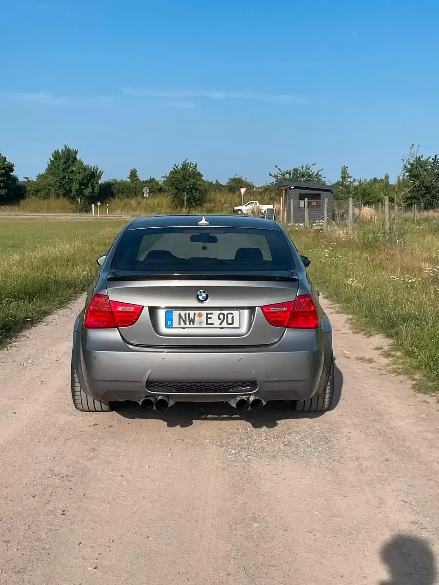 Gebraucht BMW M3 Sport Line 500 PS (367 kW) 2011 Grau Limousine