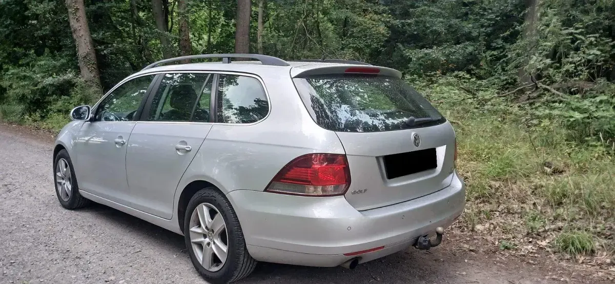 Gebraucht VW Golf VI 105 PS (77 kW) 2011 Silber Kleinwagen