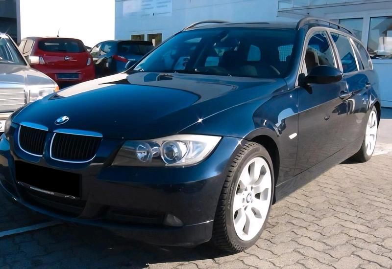 Blau Gebraucht 2006 BMW 318 Kombi | 3.400 € (Fairer Preis) - Bild 1/4