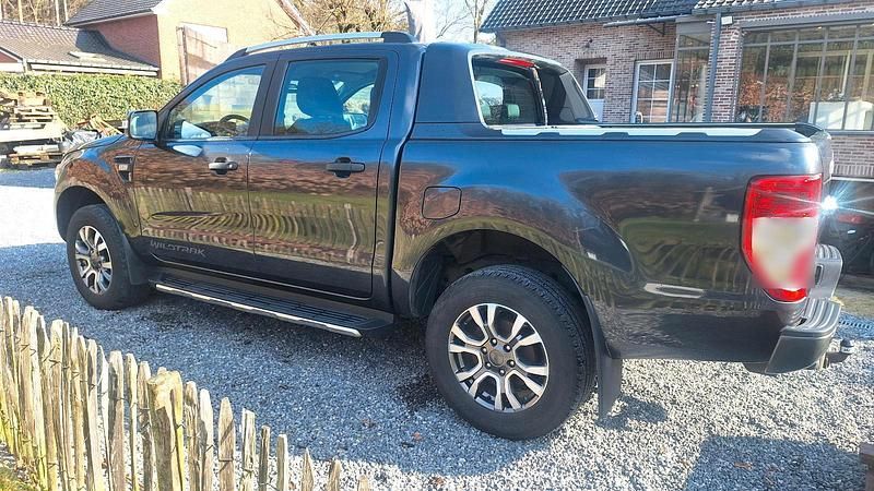 Gebraucht Ford Ranger Wildtrack 200 PS (147 kW) 2015 Grau Pickup