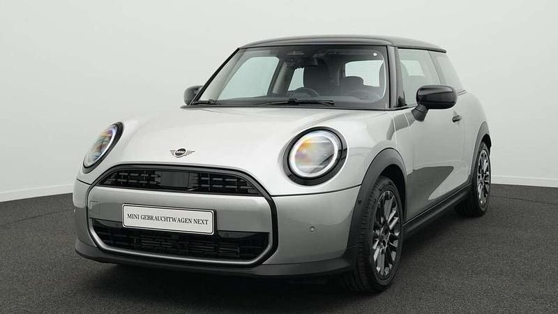 Grau Gebraucht 2024 Mini Cooper Classic Kleinwagen | 26.017 € (Fairer Preis) - Bild 1/4