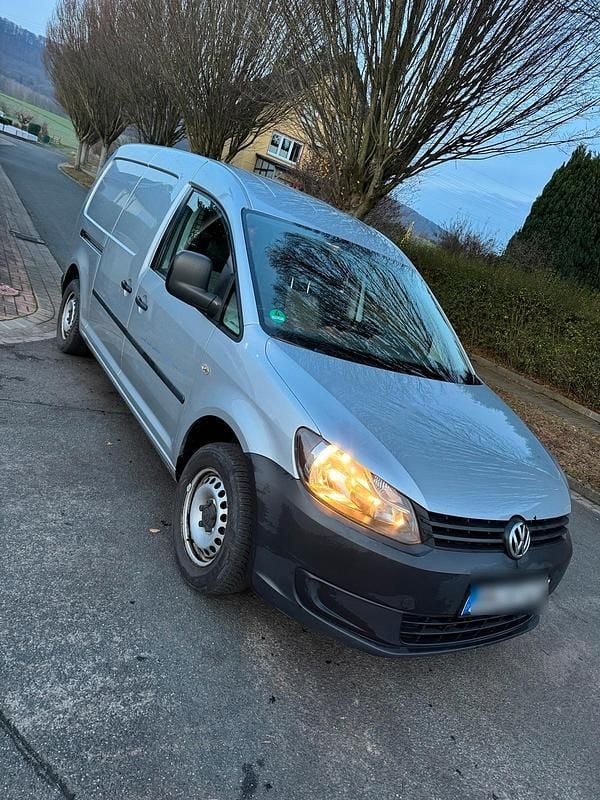Gebraucht VW Caddy Maxi 101 PS (74 kW) 2012 Silber Van / Kleinbus