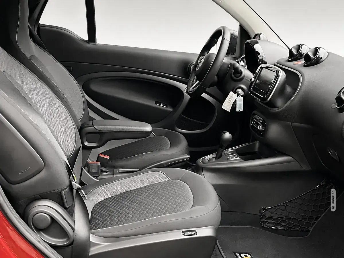Gebraucht Smart ForTwo Electric Drive Exclusive 60 kW (82 PS) 2024 Rot metallic Cabrio