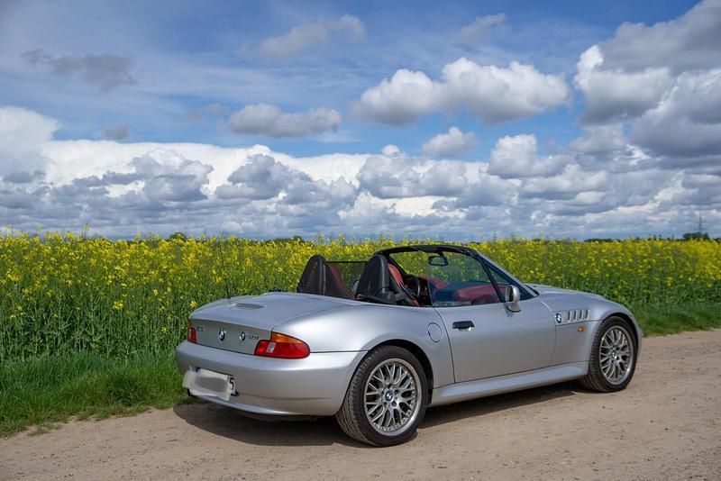 Silber Gebraucht 2002 BMW Z3 M Sport Cabrio | 26.900 € - Bild 1/4