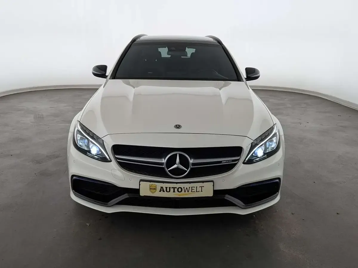 Gebraucht Mercedes C63 AMG AMG 476 PS (350 kW) 2018 Diamantweiss Limousine