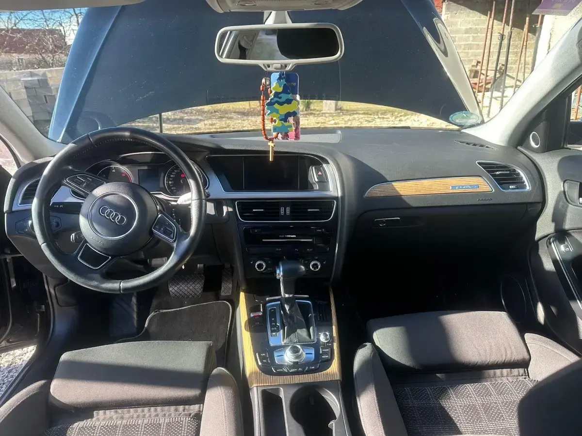 Gebraucht Audi A4 Ambiente 245 PS (180 kW) 2012 Schwarz Kombi