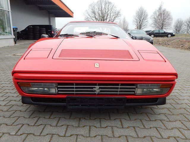 Second-hand Ferrari 328 271 CP (199 kW) 1987 Roșu Coupe