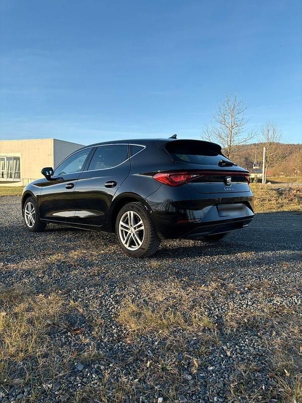 Gebraucht Seat Leon Style 131 PS (96 kW) 2021 Schwarz Limousine