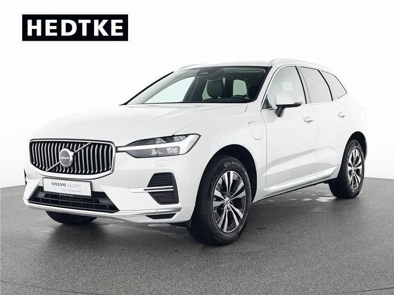 Weiß Gebraucht 2024 Volvo XC60 Core SUV | 45.950 € (Guter Preis) - Bild 1/4