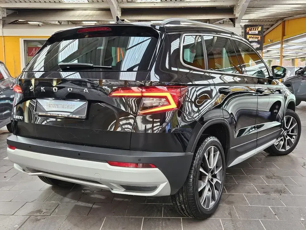 Gebraucht Skoda Karoq 150 PS (110 kW) 2020 Schwarz SUV