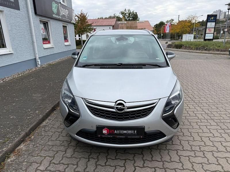 Gebraucht Opel Zafira Tourer Edition 140 PS (102 kW) 2012 Silber Van / Kleinbus
