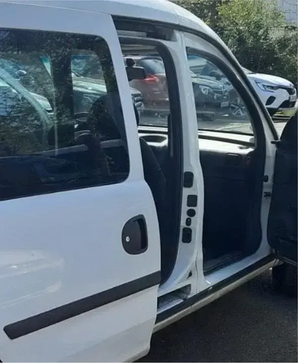 Gebraucht Opel Combo 100 PS (73 kW) 2009 Weiß Van / Kleinbus