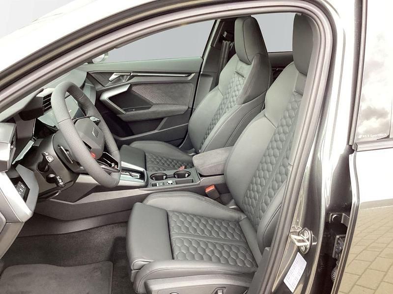 Gebraucht Audi RS3 Sport 400 PS (294 kW) 2025 Grau Limousine