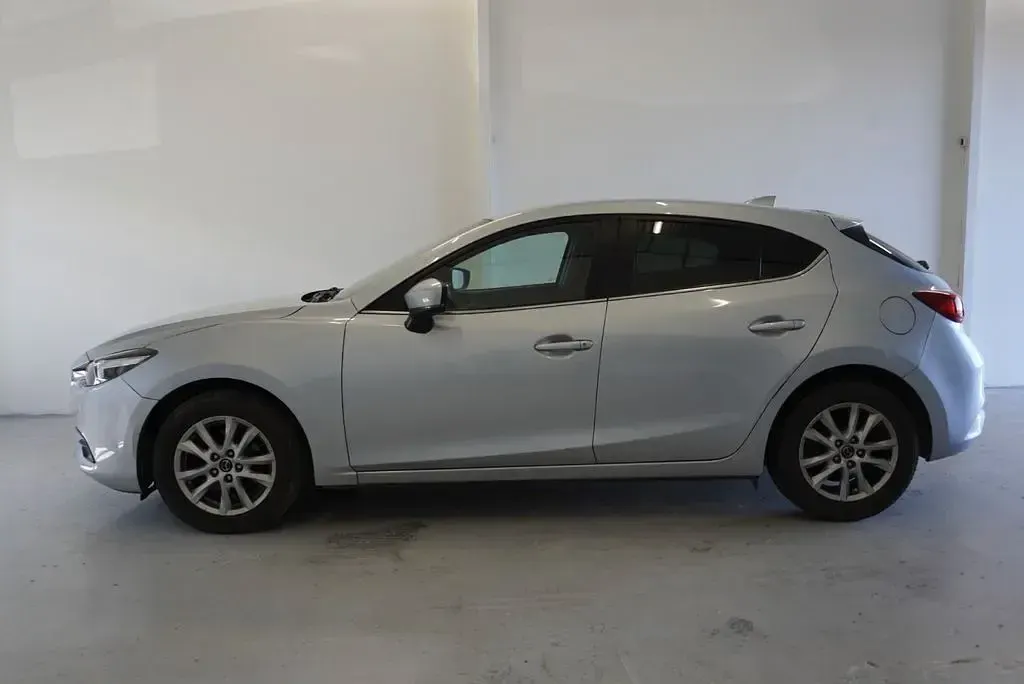 Gebraucht Mazda 3 120 PS (88 kW) 2019 Silber Limousine