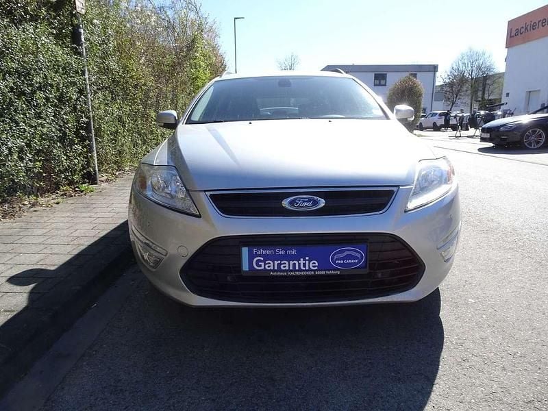 Gebraucht Ford Mondeo Champions Edition 140 PS (102 kW) 2012 Polarsilber metallic Kombi
