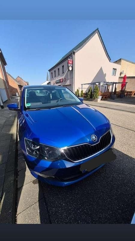 Gebraucht Skoda Fabia Style 90 PS (66 kW) 2014 Blau Limousine