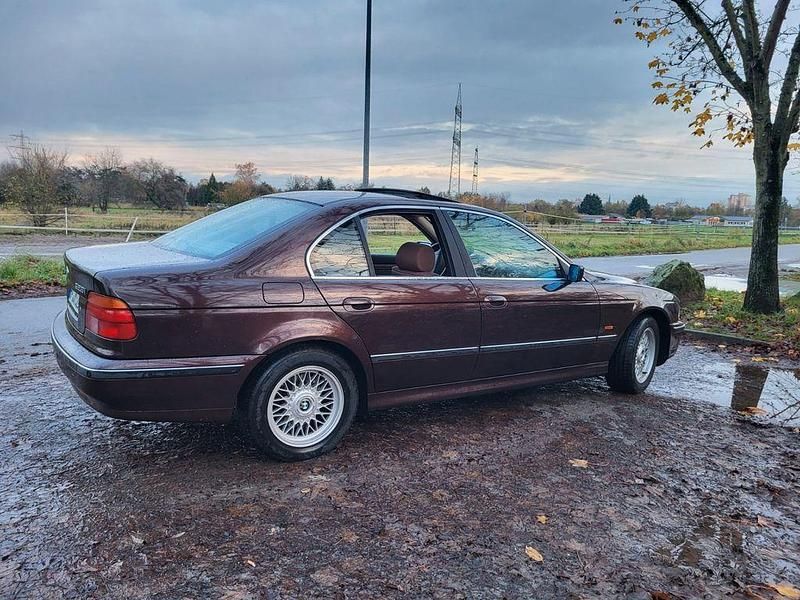 Gebraucht BMW 528 193 PS (141 kW) 1996 Braun Limousine