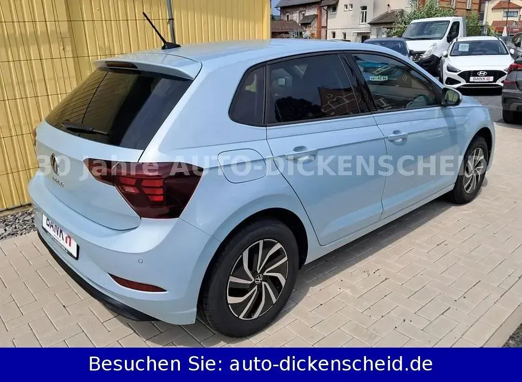 Neu VW Polo Edition 95 PS (69 kW) 2026 Blau (crystal ice blue metallic / crystal ice blue metal) Kleinwagen