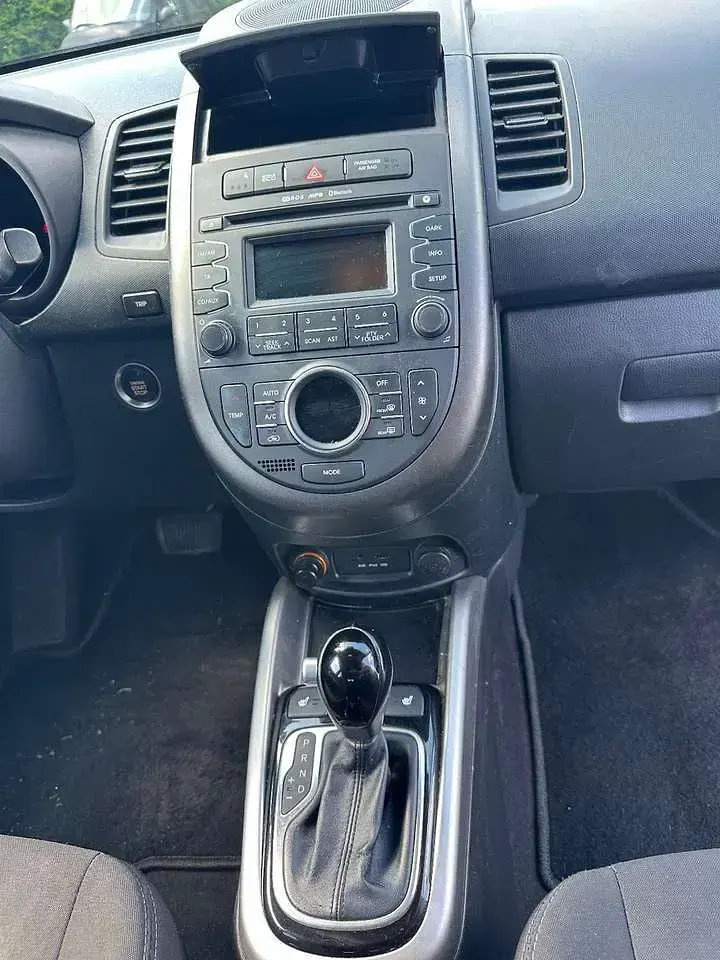 Gebraucht Kia Soul Spirit 140 PS (102 kW) 2013 Grau SUV