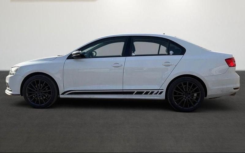 Gebraucht VW Jetta Allstar 105 PS (77 kW) 2015 Weiß Limousine