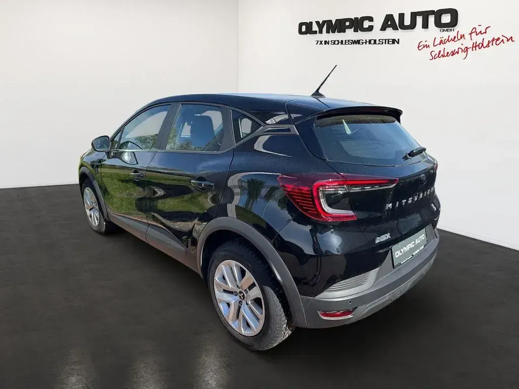 Używany Mitsubishi ASX Basis 91 KM (66 kW) 2024 Czarny SUV