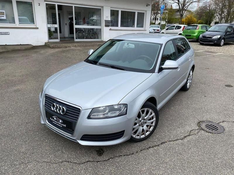 Gebraucht Audi A3 Attraction 125 PS (91 kW) 2010 Silber Kleinwagen