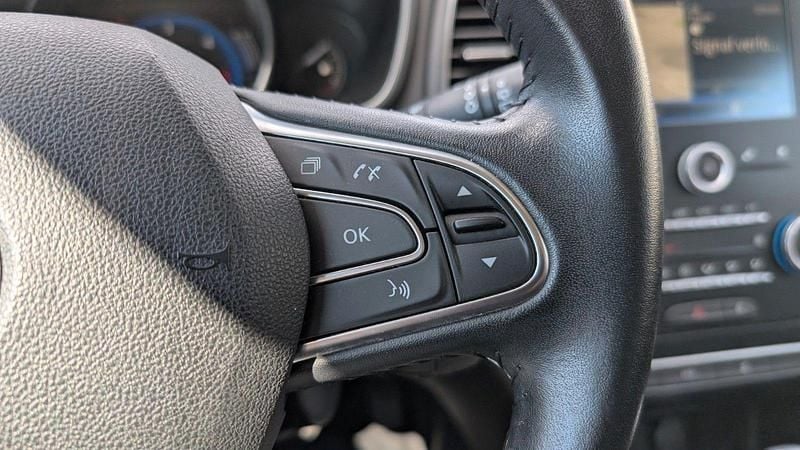 Gebraucht Renault Mégane GrandTour 110 PS (80 kW) 2017 Silber Kombi