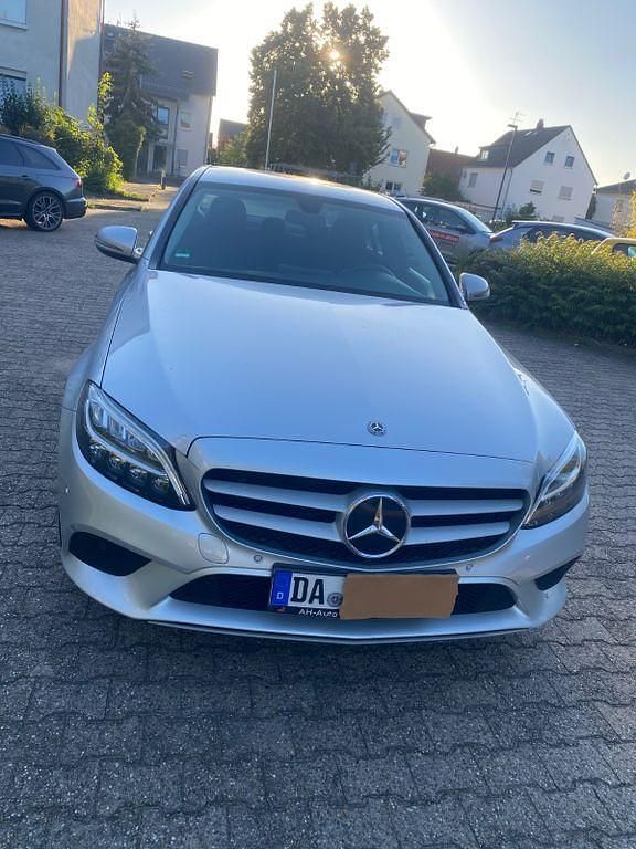 Silber Gebraucht 2019 Mercedes C220 Limousine | 22.200 € (Superpreis) - Bild 1/4