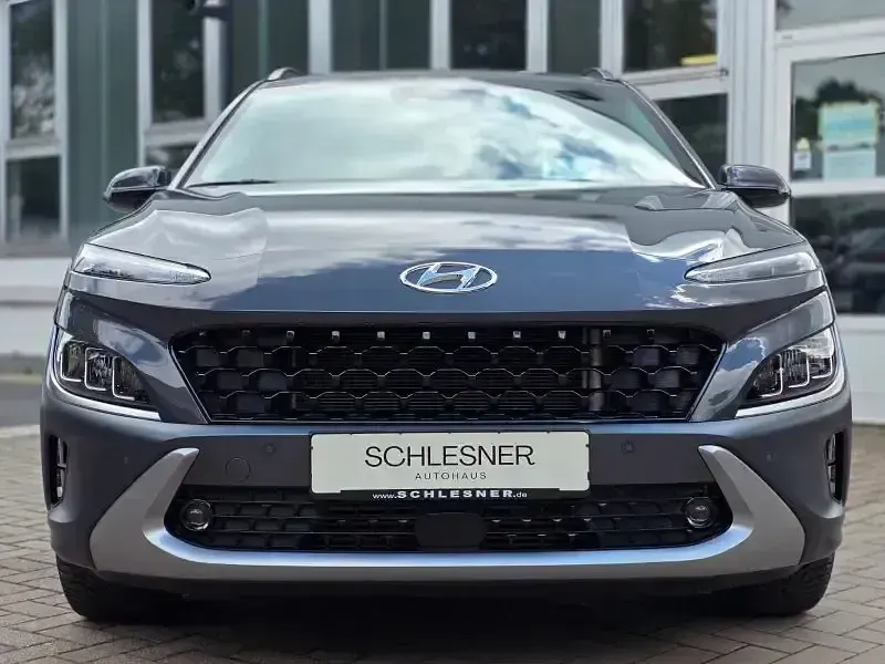 Gebraucht Hyundai Kona Prime 199 PS (146 kW) 2023 Ecotronic grey SUV