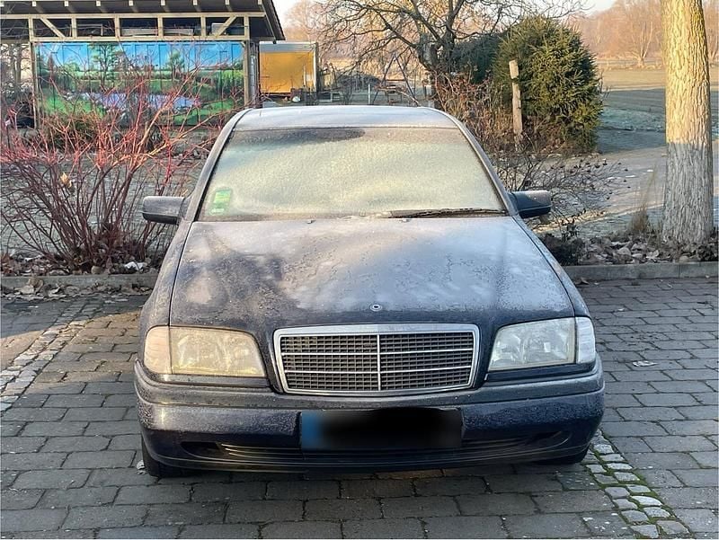 Gebraucht Mercedes C180 1997 Blau Limousine