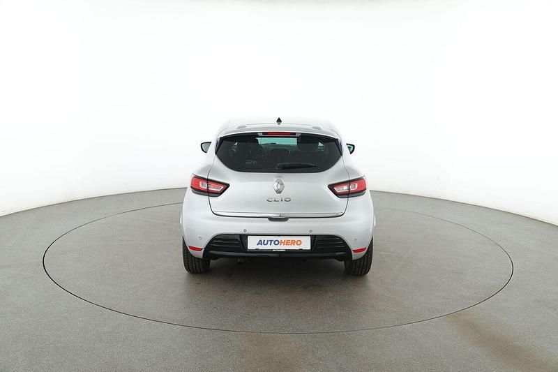 Gebraucht Renault Clio IV LIMITED 73 PS (53 kW) 2016 Silber Limousine