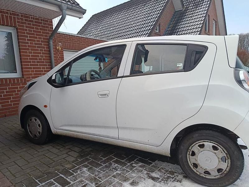 Gebraucht Chevrolet Spark 68 PS (50 kW) 2011 Grau Kleinwagen