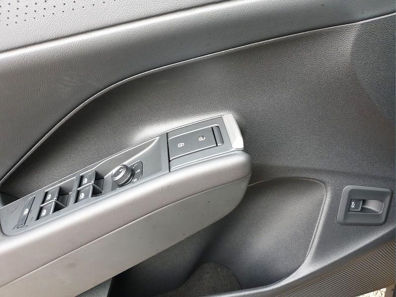 Neu VW T-Roc 150 PS (110 kW) 2026 Gelb SUV