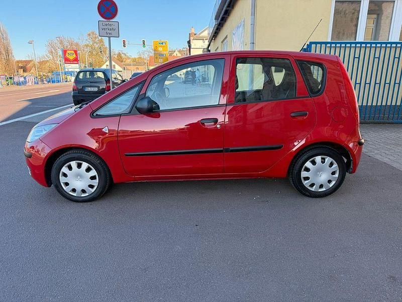 Gebraucht Mitsubishi Colt Inform 95 PS (69 kW) 2009 Rot Kleinwagen