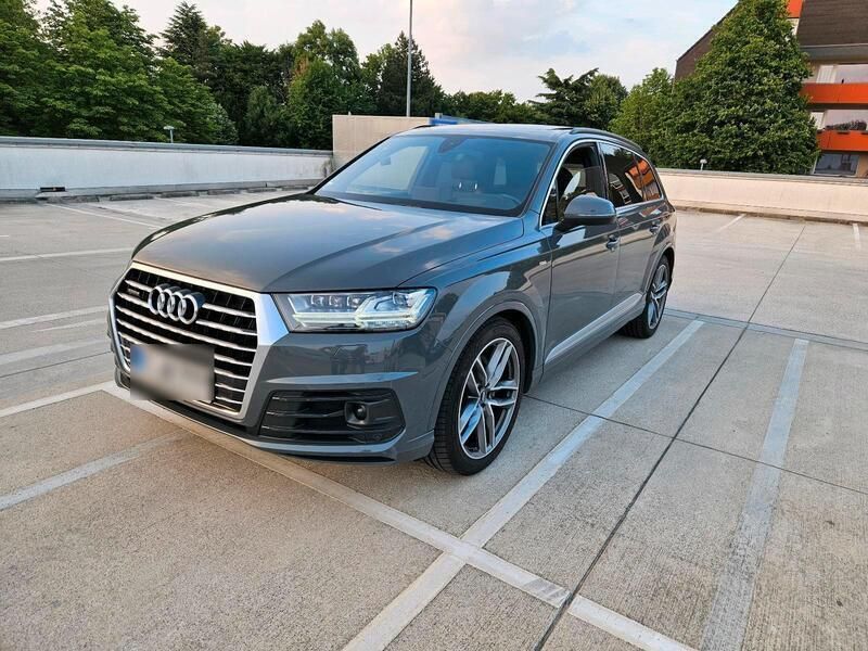 Grau Gebraucht 2016 Audi Q7 S-Line SUV | 34.000 € (Fairer Preis) - Bild 1/4