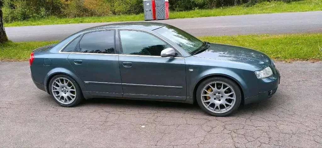 Gebraucht Audi A4 220 PS (161 kW) 2003 Grau Limousine