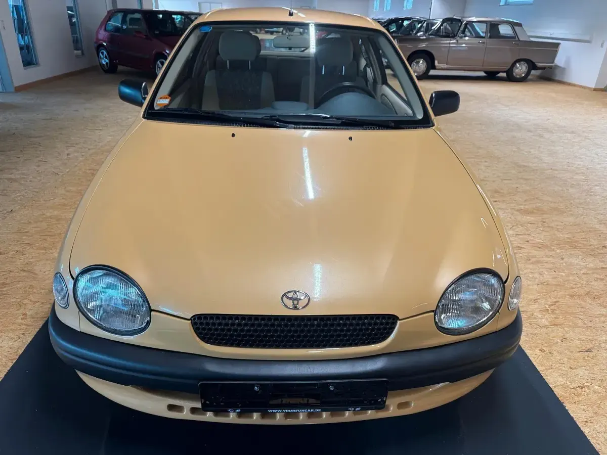 Occasion Toyota Corolla 86 ch (63 kW) 1998 Doré Citadine