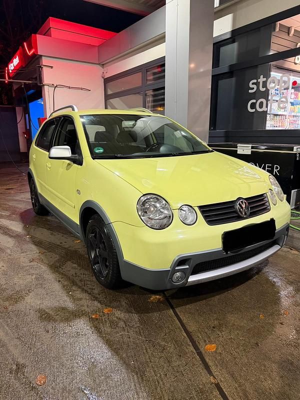 Grün Gebraucht 2004 VW Polo Cross Kleinwagen | 1.400 € (Superpreis) - Bild 1/4