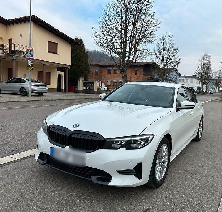 Gebraucht 2021 BMW 320 Sport Line Limousine | 29.000 € (Teuer) - Bild 1/4