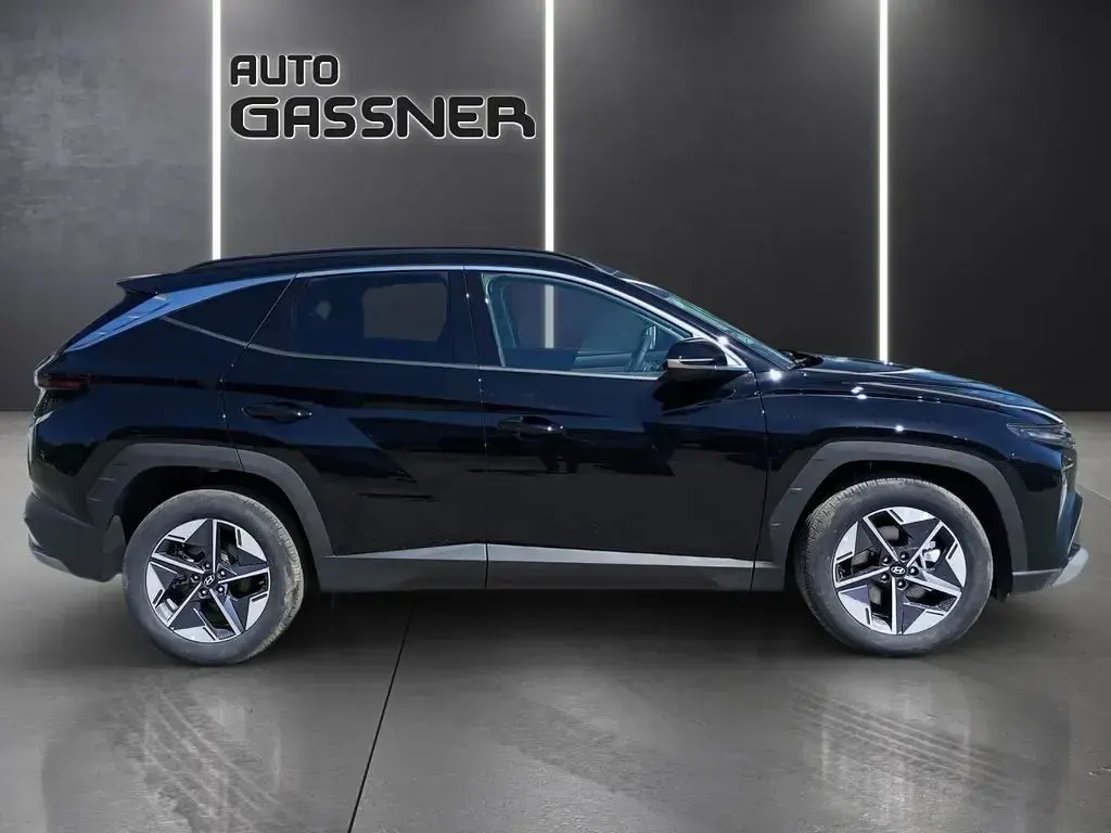 Neu Hyundai Tucson Trend 150 PS (110 kW) 2026 Schwarz SUV