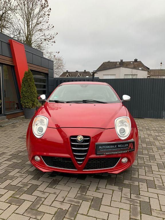 Gebraucht Alfa Romeo MiTo Turismo 77 PS (56 kW) 2012 Rot Kleinwagen