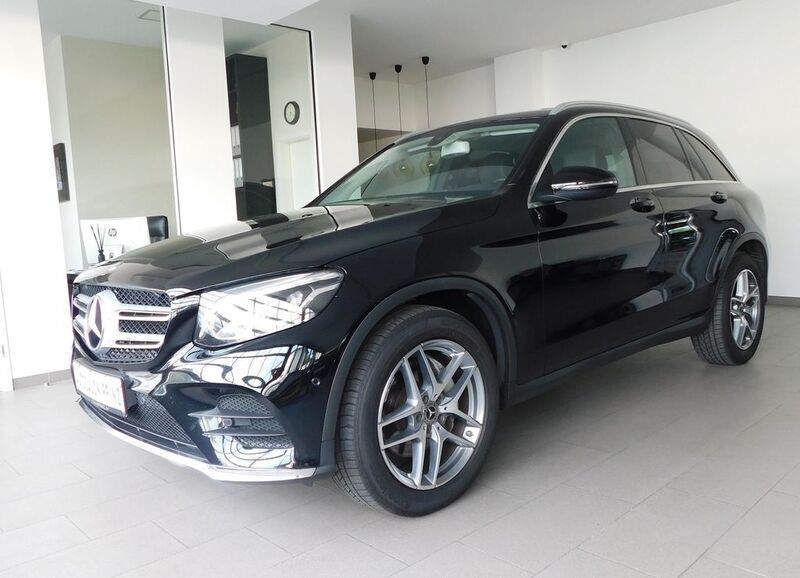 Schwarz Gebraucht 2017 Mercedes GLC250 AMG line SUV | 27.290 € (Guter Preis) - Bild 1/4
