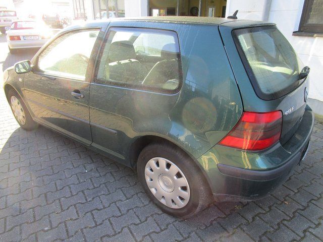 Gebraucht VW Golf IV 116 PS (85 kW) 2002 Grün metallic Limousine