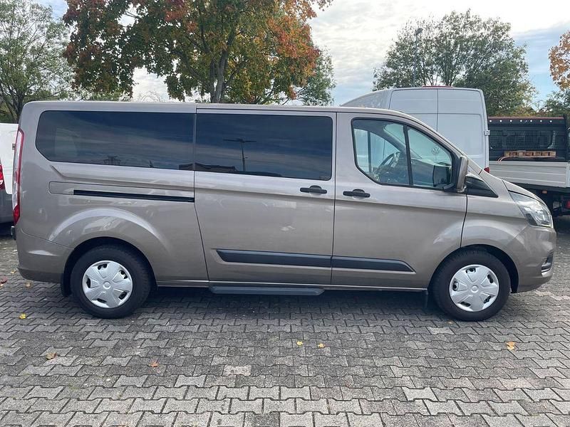 Gebraucht Ford Transit 131 PS (96 kW) 2018 Gold Van / Kleinbus